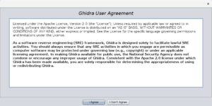 Capture d’écran de l’accord utilisateur de Ghidra, un framework de reverse engineering développé par la NSA, affichant les termes de la licence Apache 2.0, incluant une clause de responsabilité utilisateur.