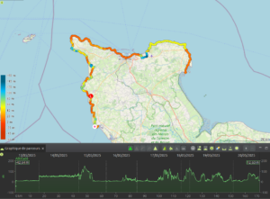 Carte du tracé GPX d'un itinéraire pédestre longeant le pourtour ouest et nord de la presqu'île du Cotentin, avec profil altimétrique sur huit jours entre le 13 et le 20 mai 2025, colorisé selon l'altitude de −60 m à +160 m.